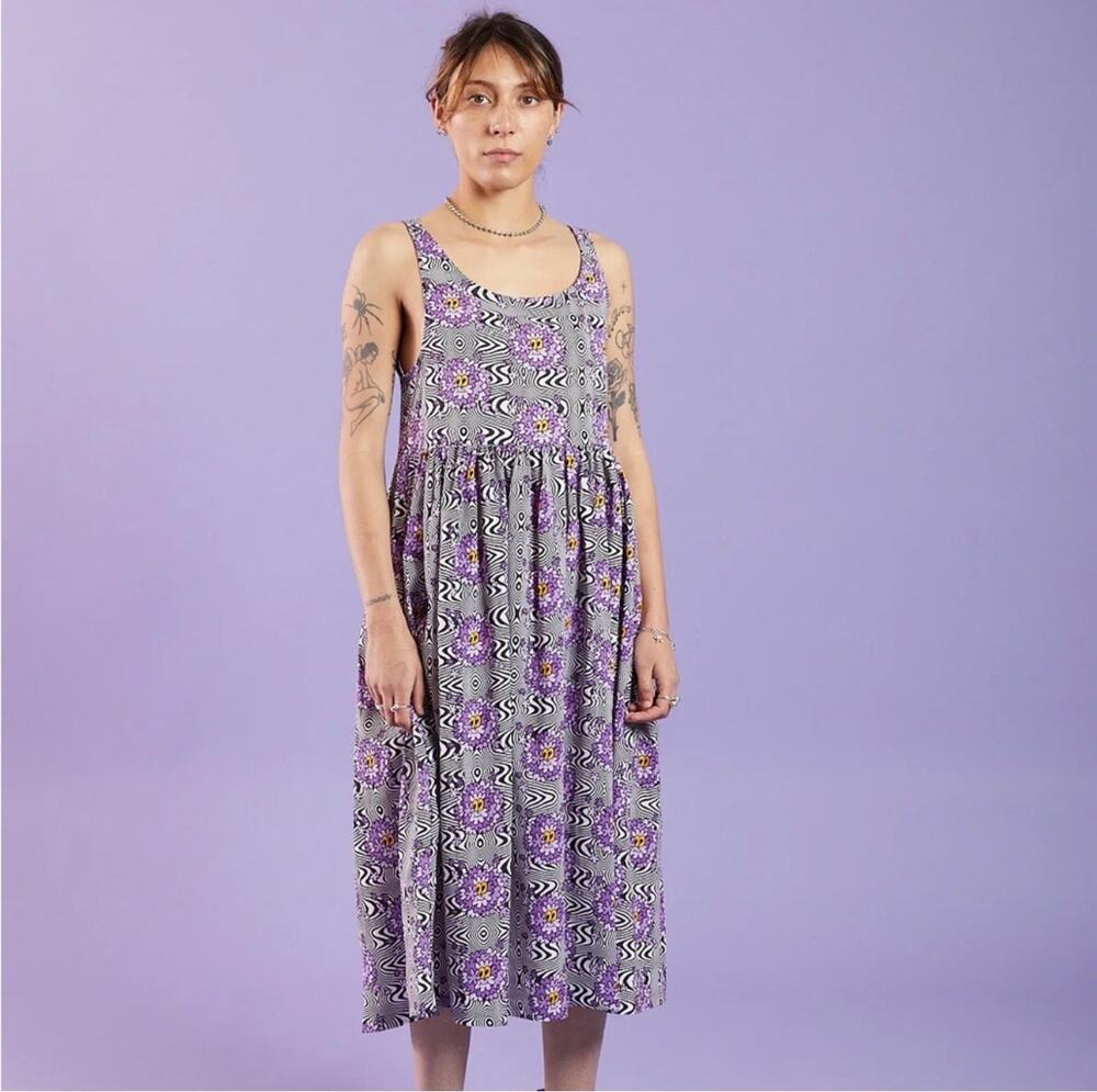 Nooworks Naomi Purple Haze Dress Size XXXL Like New Dopamine Funky Slow Fashion
